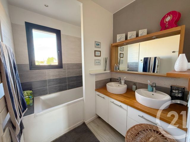 Afficher la photo en grand maison à vendre - 10 pièces - 214.0 m2 - FRONTIGNAN - 34 - LANGUEDOC-ROUSSILLON - Century 21 Agence De La Gardiole