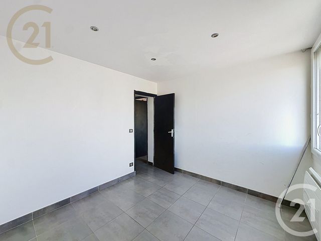 Appartement F4 à vendre - 4 pièces - 81.87 m2 - FRONTIGNAN - 34 - LANGUEDOC-ROUSSILLON - Century 21 Agence De La Gardiole