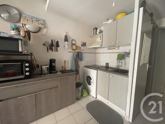 Afficher la photo en grand Appartement Duplex à vendre - 2 pièces - 27.8 m2 - FRONTIGNAN - 34 - LANGUEDOC-ROUSSILLON - Century 21 Agence De La Gardiole