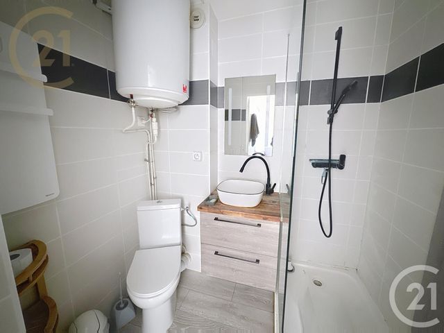 Appartement F2 à vendre - 2 pièces - 27.24 m2 - FRONTIGNAN - 34 - LANGUEDOC-ROUSSILLON - Century 21 Agence De La Gardiole