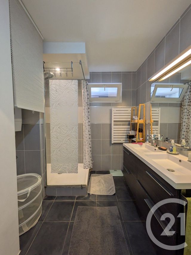 Afficher la photo en grand Appartement F3 à vendre - 3 pièces - 90.01 m2 - SETE - 34 - LANGUEDOC-ROUSSILLON - Century 21 Agence De La Gardiole