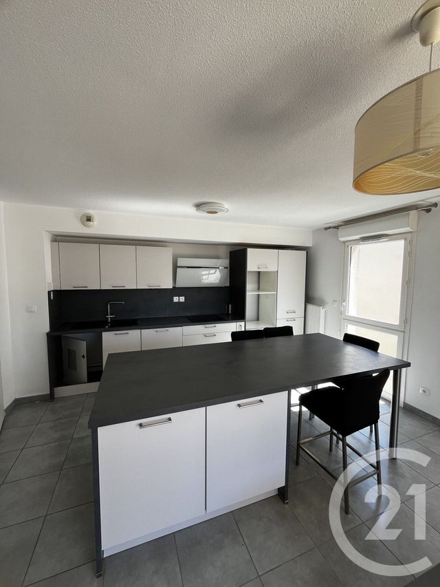 Appartement T3 à louer - 3 pièces - 63.5 m2 - FRONTIGNAN - 34 - LANGUEDOC-ROUSSILLON - Century 21 Agence De La Gardiole