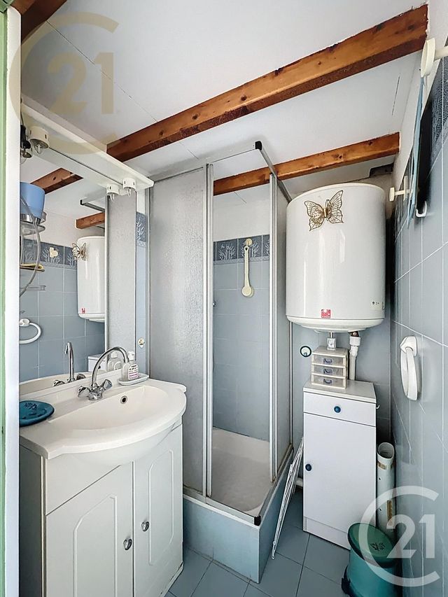 Appartement T2 à vendre - 3 pièces - 30.38 m2 - FRONTIGNAN - 34 - LANGUEDOC-ROUSSILLON - Century 21 Agence De La Gardiole