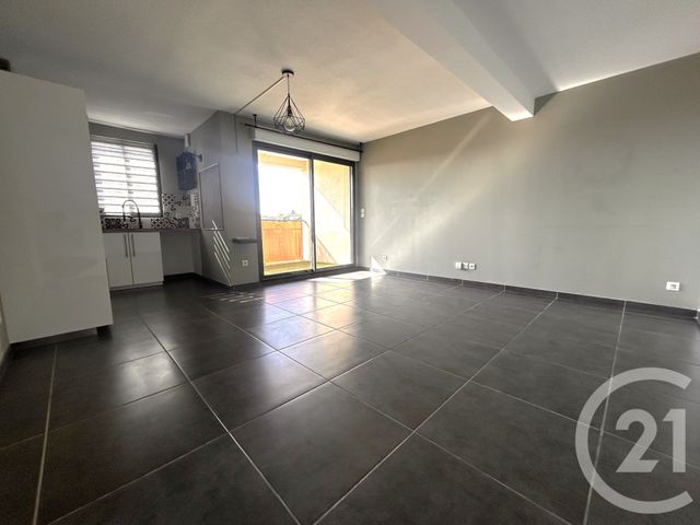 Appartement T3 à vendre - 3 pièces - 65.4 m2 - MONTBAZIN - 34 - LANGUEDOC-ROUSSILLON - Century 21 Agence De La Gardiole