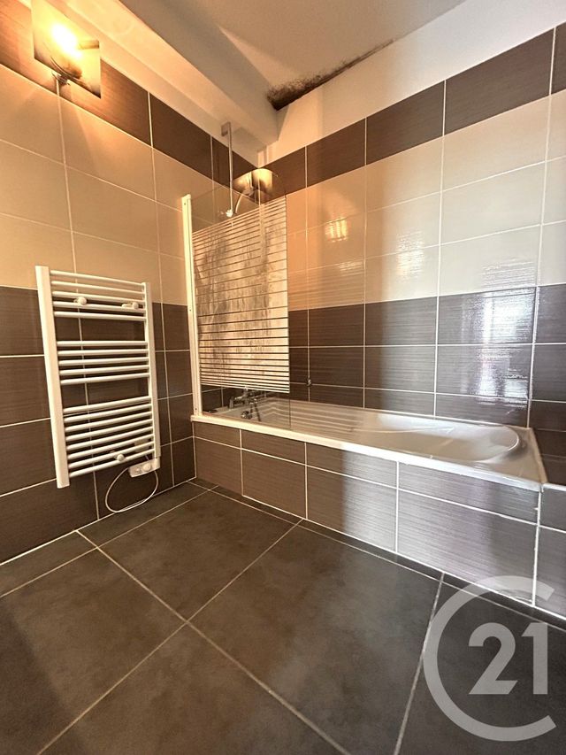 Appartement T3 à vendre - 3 pièces - 65.4 m2 - MONTBAZIN - 34 - LANGUEDOC-ROUSSILLON - Century 21 Agence De La Gardiole