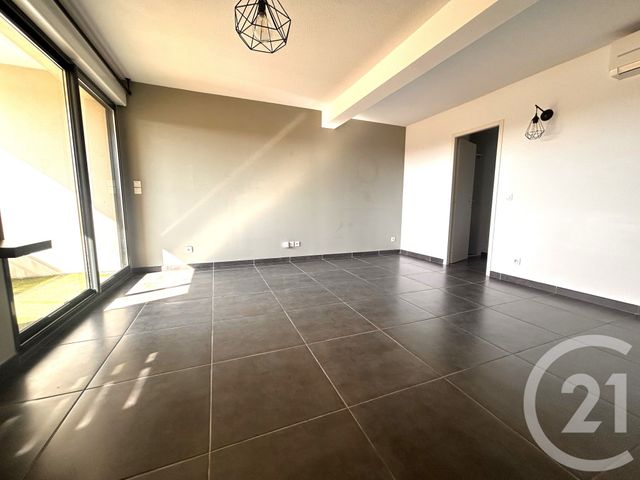 Appartement T3 à vendre - 3 pièces - 65.4 m2 - MONTBAZIN - 34 - LANGUEDOC-ROUSSILLON - Century 21 Agence De La Gardiole