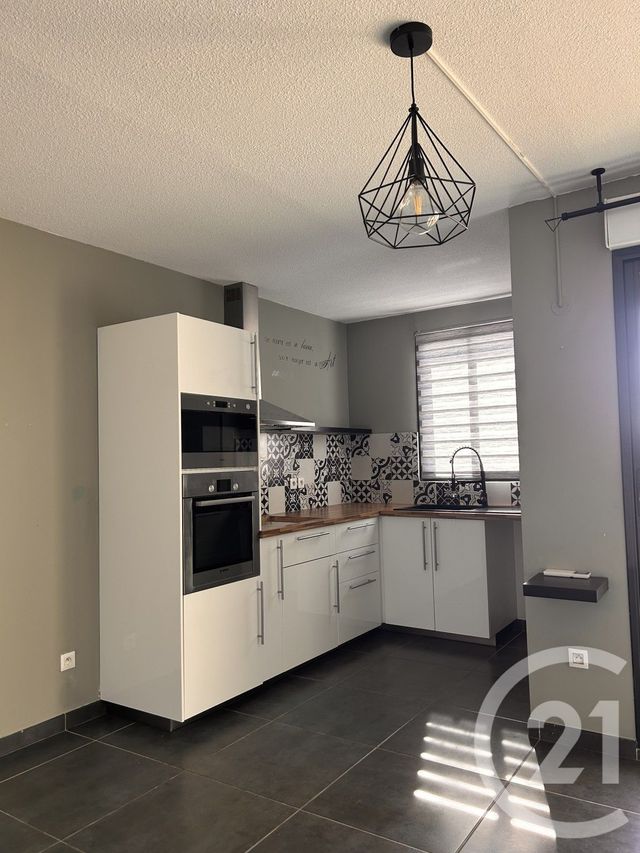 Appartement T3 à vendre - 3 pièces - 65.4 m2 - MONTBAZIN - 34 - LANGUEDOC-ROUSSILLON - Century 21 Agence De La Gardiole