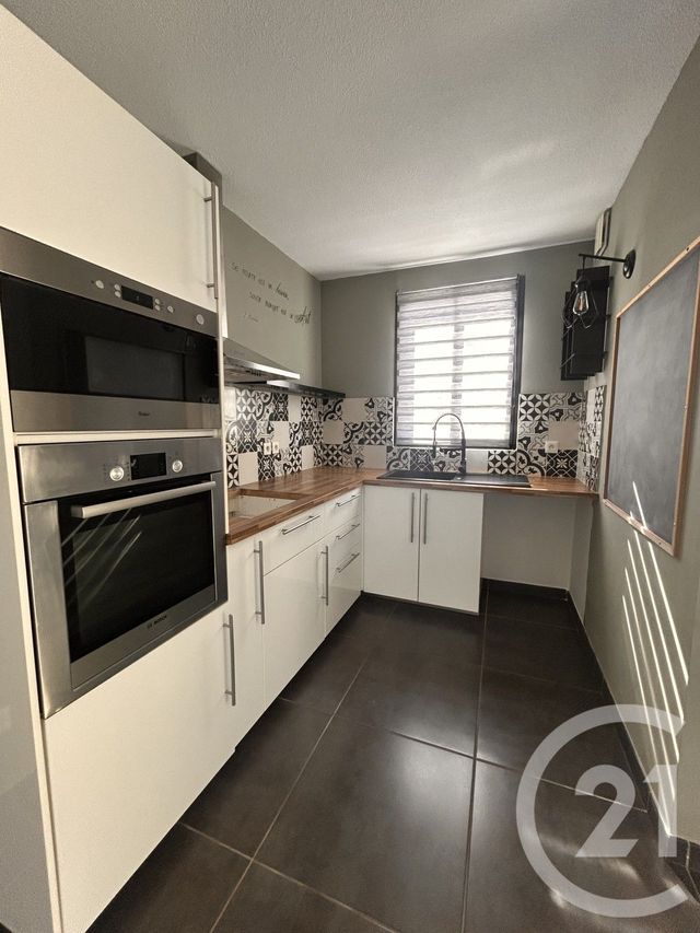 Appartement T3 à vendre - 3 pièces - 65.4 m2 - MONTBAZIN - 34 - LANGUEDOC-ROUSSILLON - Century 21 Agence De La Gardiole