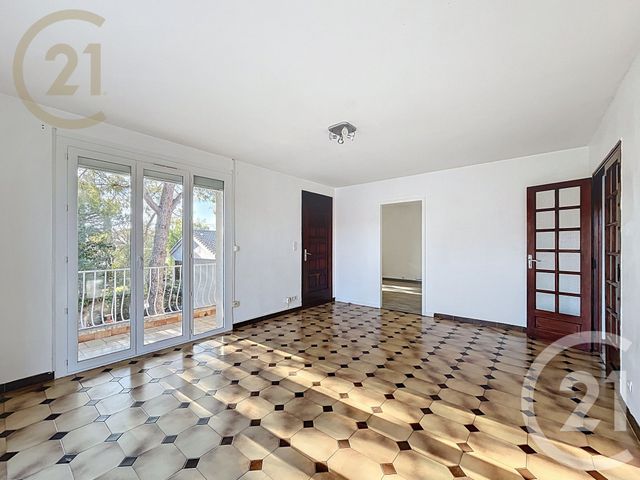 Appartement F3 à vendre - 3 pièces - 79.0 m2 - FRONTIGNAN - 34 - LANGUEDOC-ROUSSILLON - Century 21 Agence De La Gardiole