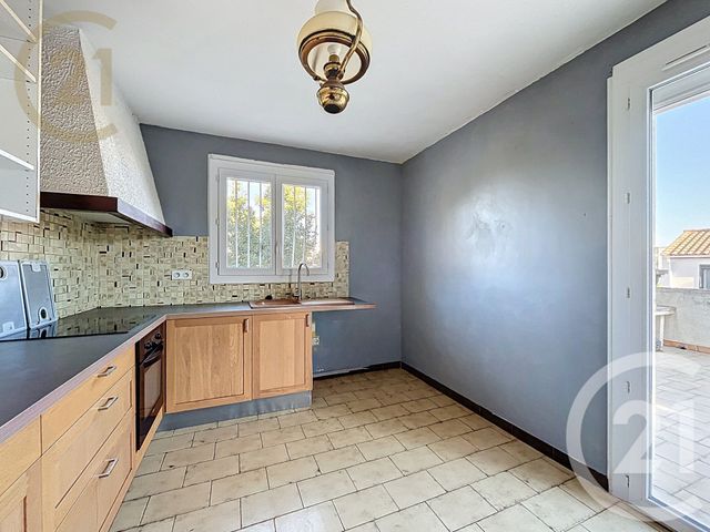 Appartement F3 à vendre - 3 pièces - 79.0 m2 - FRONTIGNAN - 34 - LANGUEDOC-ROUSSILLON - Century 21 Agence De La Gardiole