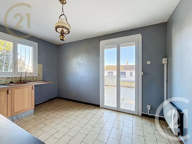 Appartement F3 à vendre - 3 pièces - 79.0 m2 - FRONTIGNAN - 34 - LANGUEDOC-ROUSSILLON - Century 21 Agence De La Gardiole