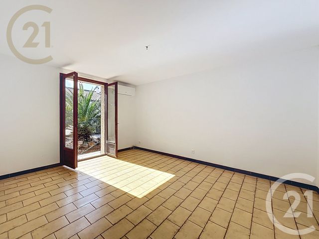 Appartement F3 à vendre - 3 pièces - 75.0 m2 - FRONTIGNAN - 34 - LANGUEDOC-ROUSSILLON - Century 21 Agence De La Gardiole