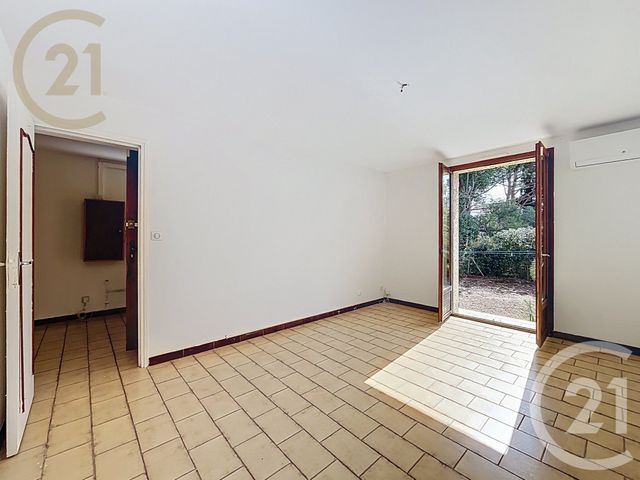 Appartement F3 à vendre - 3 pièces - 75.0 m2 - FRONTIGNAN - 34 - LANGUEDOC-ROUSSILLON - Century 21 Agence De La Gardiole