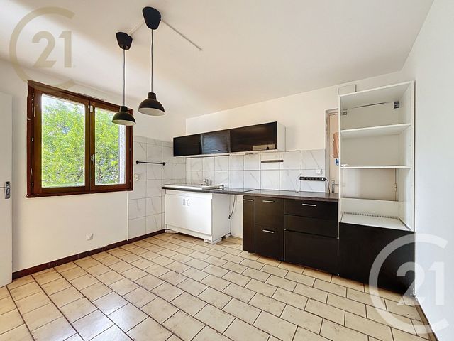 Appartement F3 à vendre - 3 pièces - 75.0 m2 - FRONTIGNAN - 34 - LANGUEDOC-ROUSSILLON - Century 21 Agence De La Gardiole