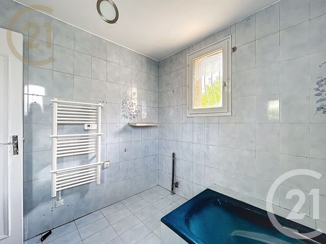 Appartement F3 à vendre - 3 pièces - 75.0 m2 - FRONTIGNAN - 34 - LANGUEDOC-ROUSSILLON - Century 21 Agence De La Gardiole