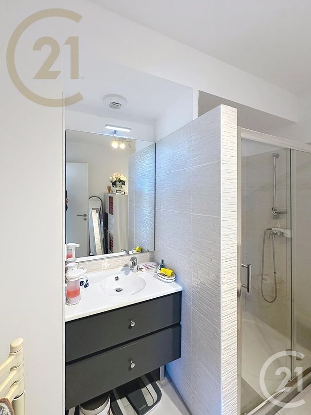 Appartement T2 à vendre - 2 pièces - 45.86 m2 - MEZE - 34 - LANGUEDOC-ROUSSILLON - Century 21 Agence De La Gardiole