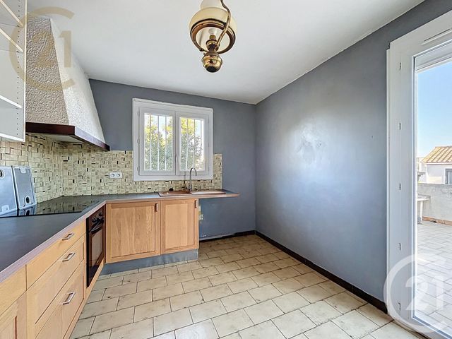 Appartement F3 à louer - 3 pièces - 78.75 m2 - FRONTIGNAN - 34 - LANGUEDOC-ROUSSILLON - Century 21 Agence De La Gardiole