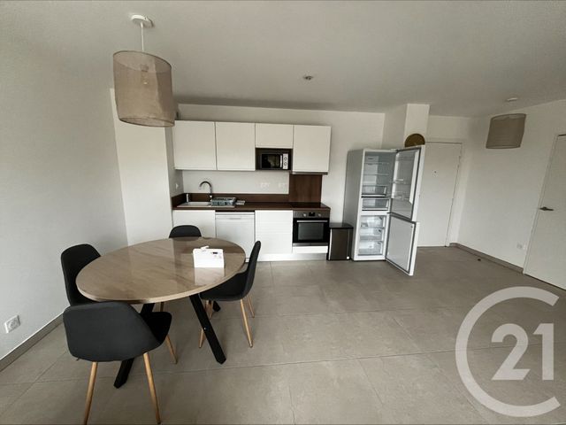 Appartement F3 à louer VIC LA GARDIOLE