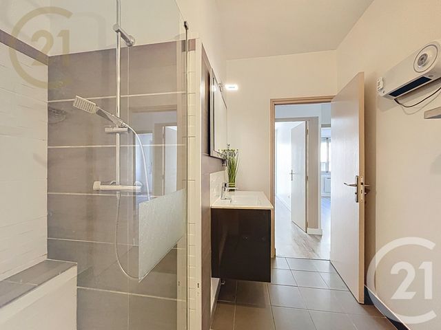 Appartement F3 à louer - 3 pièces - 70.03 m2 - FRONTIGNAN - 34 - LANGUEDOC-ROUSSILLON - Century 21 Agence De La Gardiole