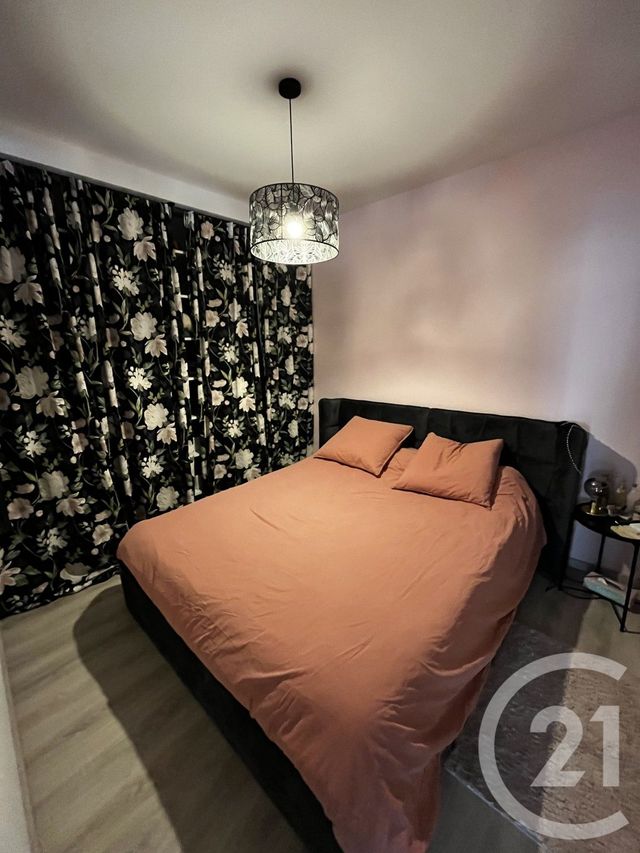 Appartement F3 bis à louer - 4 pièces - 82.34 m2 - SETE - 34 - LANGUEDOC-ROUSSILLON - Century 21 Agence De La Gardiole