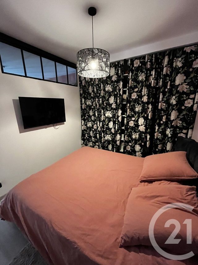 Appartement F3 bis à louer - 4 pièces - 82.34 m2 - SETE - 34 - LANGUEDOC-ROUSSILLON - Century 21 Agence De La Gardiole