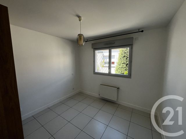 Appartement F3 à louer - 3 pièces - 61.72 m2 - POUSSAN - 34 - LANGUEDOC-ROUSSILLON - Century 21 Agence De La Gardiole