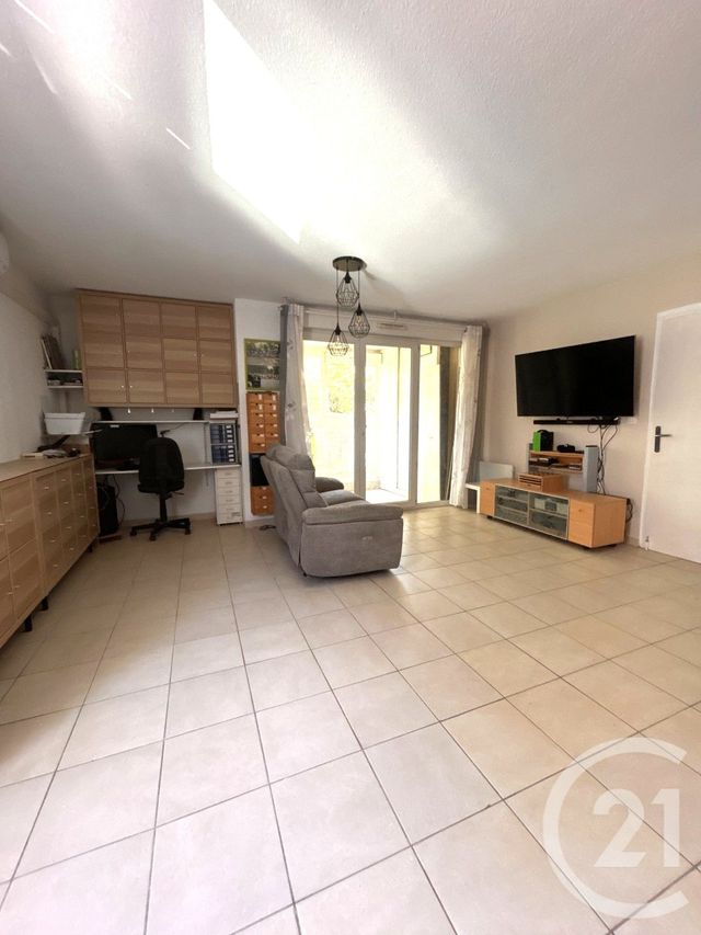 Appartement T2 à vendre - 2 pièces - 48.31 m2 - GIGEAN - 34 - LANGUEDOC-ROUSSILLON - Century 21 Agence De La Gardiole