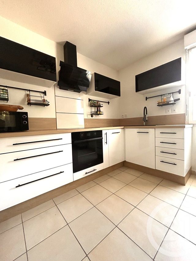 Appartement T2 à vendre - 2 pièces - 48.31 m2 - GIGEAN - 34 - LANGUEDOC-ROUSSILLON - Century 21 Agence De La Gardiole