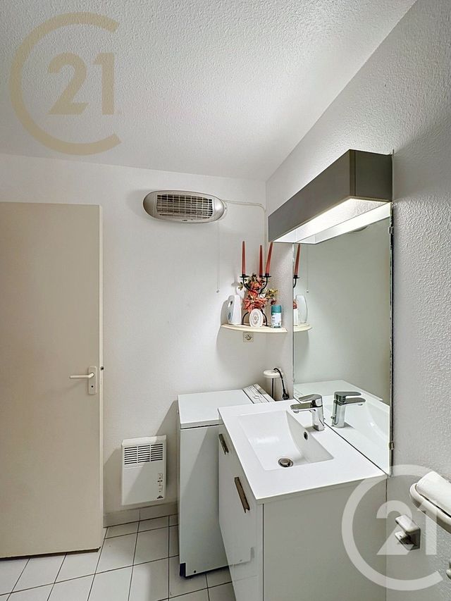 Appartement F2 bis à vendre - 2 pièces - 31.9 m2 - FRONTIGNAN - 34 - LANGUEDOC-ROUSSILLON - Century 21 Agence De La Gardiole