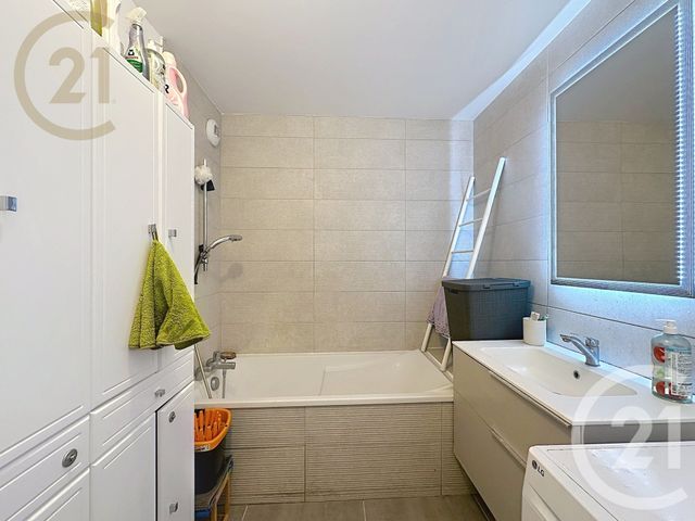 Appartement T3 à vendre - 3 pièces - 63.8 m2 - MONTPELLIER - 34 - LANGUEDOC-ROUSSILLON - Century 21 Agence De La Gardiole