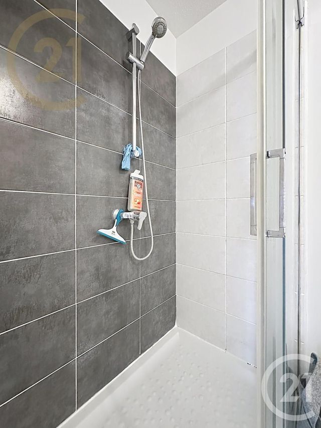 Appartement T2 à vendre - 2 pièces - 45.79 m2 - FRONTIGNAN - 34 - LANGUEDOC-ROUSSILLON - Century 21 Agence De La Gardiole