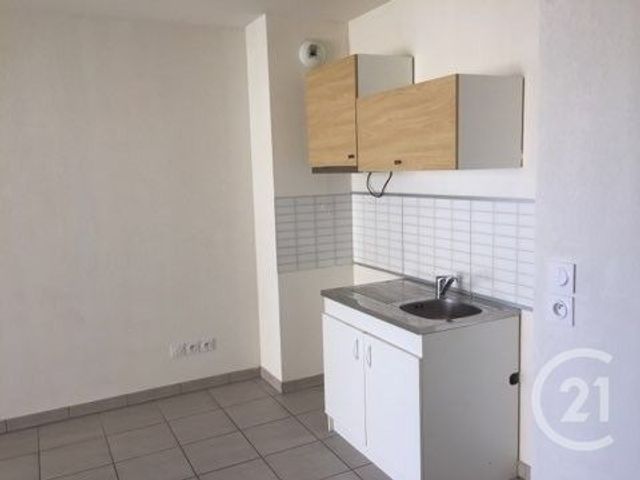 Appartement F2 à louer - 2 pièces - 38.17 m2 - AVIGNON - 84 - PROVENCE-ALPES-COTE-D-AZUR - Century 21 Agence De La Gardiole