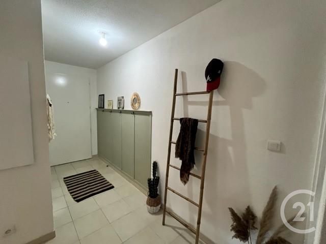 Appartement F2 à louer - 2 pièces - 49.0 m2 - FRONTIGNAN - 34 - LANGUEDOC-ROUSSILLON - Century 21 Agence De La Gardiole