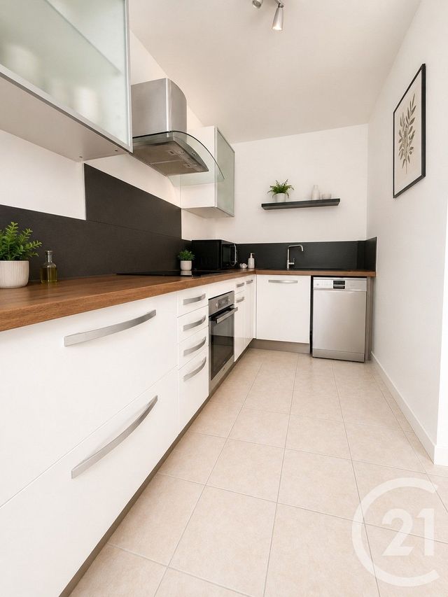 Appartement T3 à vendre - 3 pièces - 76.18 m2 - BALARUC LES BAINS - 34 - LANGUEDOC-ROUSSILLON - Century 21 Agence De La Gardiole