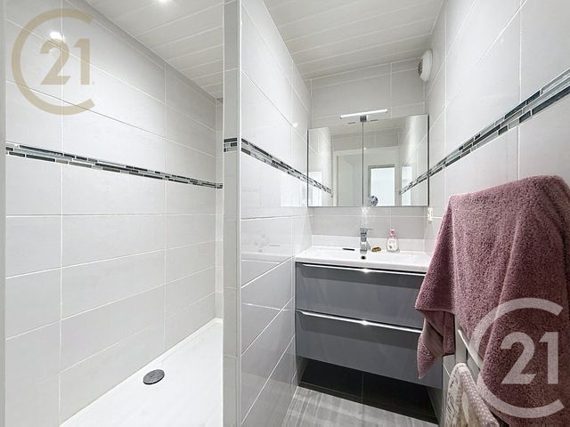 Appartement F3 à vendre - 3 pièces - 53.06 m2 - FRONTIGNAN - 34 - LANGUEDOC-ROUSSILLON - Century 21 Agence De La Gardiole