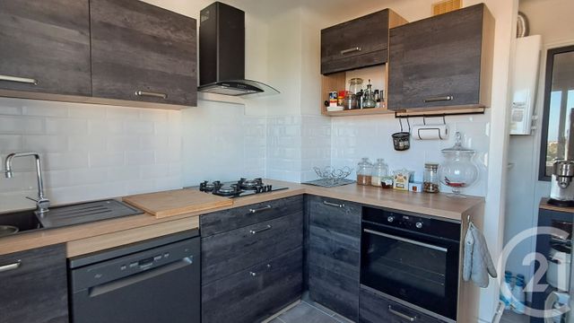 Appartement F3 bis à vendre - 4 pièces - 84.0 m2 - FRONTIGNAN - 34 - LANGUEDOC-ROUSSILLON - Century 21 Agence De La Gardiole