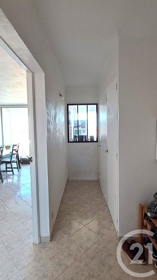 Appartement F3 bis à vendre - 4 pièces - 84.0 m2 - FRONTIGNAN - 34 - LANGUEDOC-ROUSSILLON - Century 21 Agence De La Gardiole