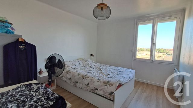 Appartement F3 bis à vendre - 4 pièces - 84.0 m2 - FRONTIGNAN - 34 - LANGUEDOC-ROUSSILLON - Century 21 Agence De La Gardiole