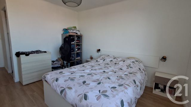 Appartement F3 bis à vendre - 4 pièces - 84.0 m2 - FRONTIGNAN - 34 - LANGUEDOC-ROUSSILLON - Century 21 Agence De La Gardiole