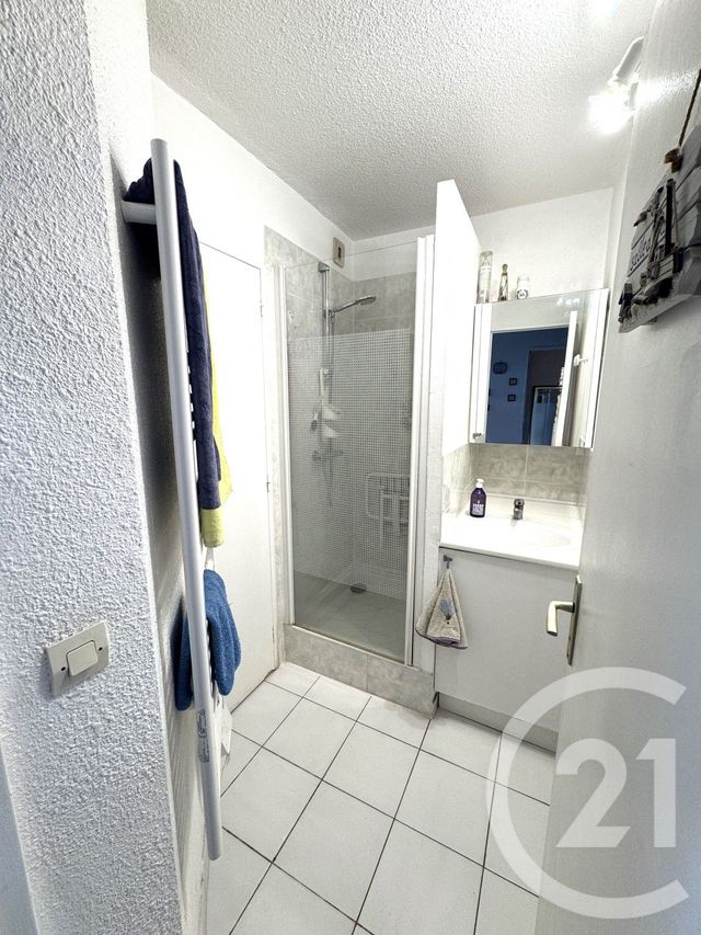 Appartement F3 à vendre - 3 pièces - 45.72 m2 - FRONTIGNAN - 34 - LANGUEDOC-ROUSSILLON - Century 21 Agence De La Gardiole